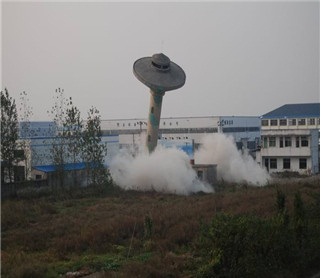 廢棄水塔拆除施工技術(shù)措施: